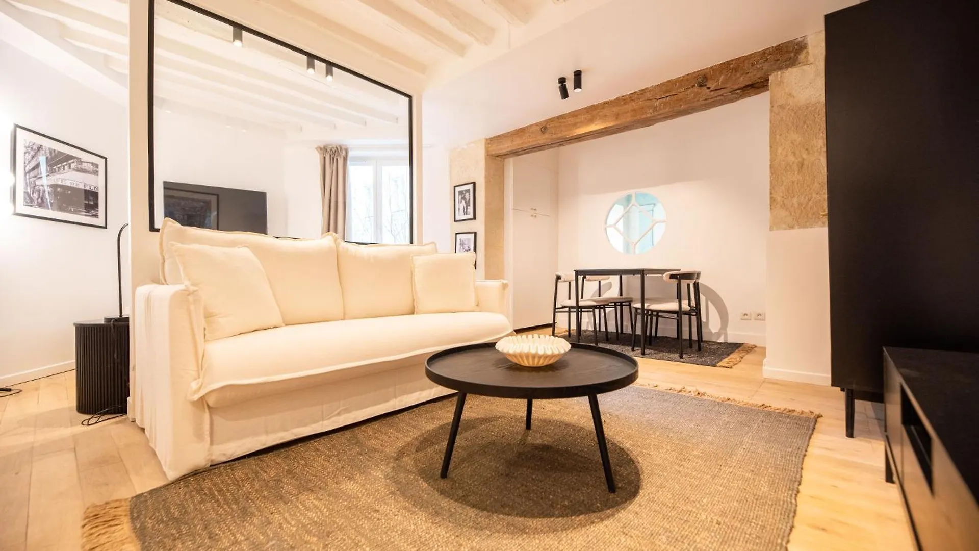 Daire Cosy Nest In Saint Germain Paris